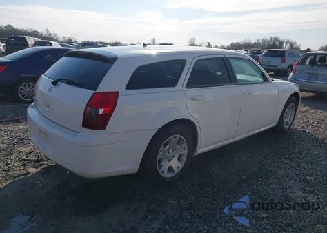 2008 Dodge Magnum z USA, uszkodzony, nr VIN 2D4FV47TX8H167785